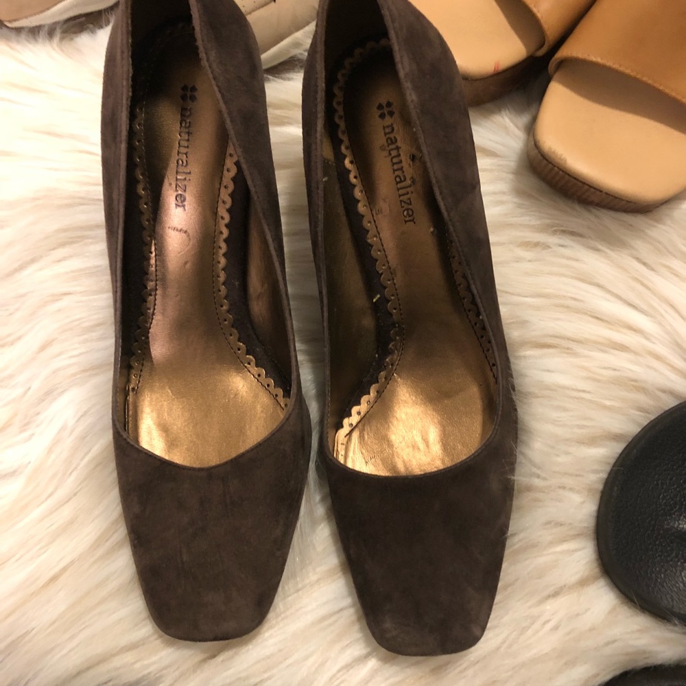 Sketchers, Bebe, Puma, Steve Madden & Naturalizer - Picture 3 of 5